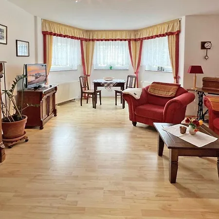 Vivien, Ostsee Huehnergott App 3